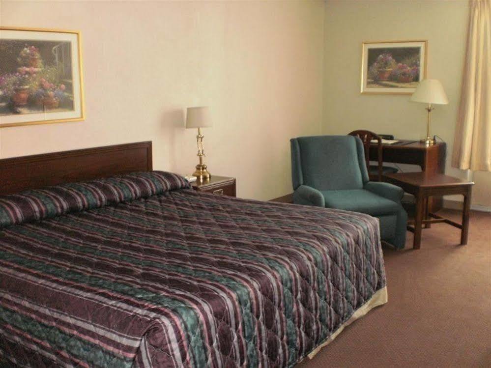 Boarders Inn And Suites - Marion Zewnętrze zdjęcie